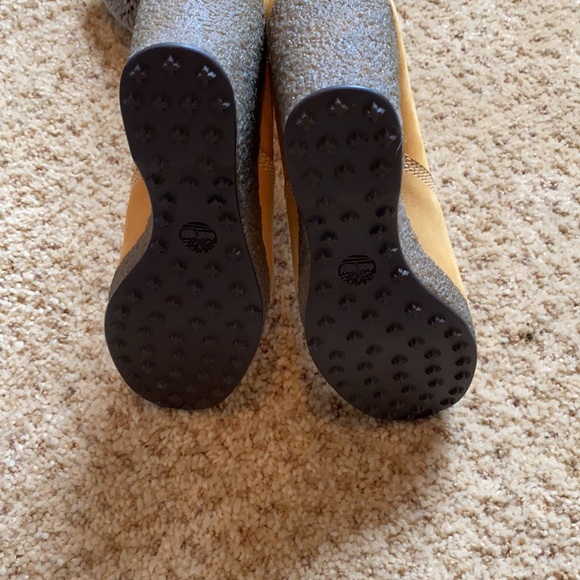Timberland heeled boots size 91/2 - Picture 6 of 8